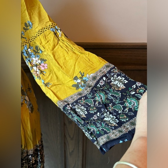 Loveriche Yellow and blue floral bell sleeve boho hippie dress EUC small - Picture 3 of 5